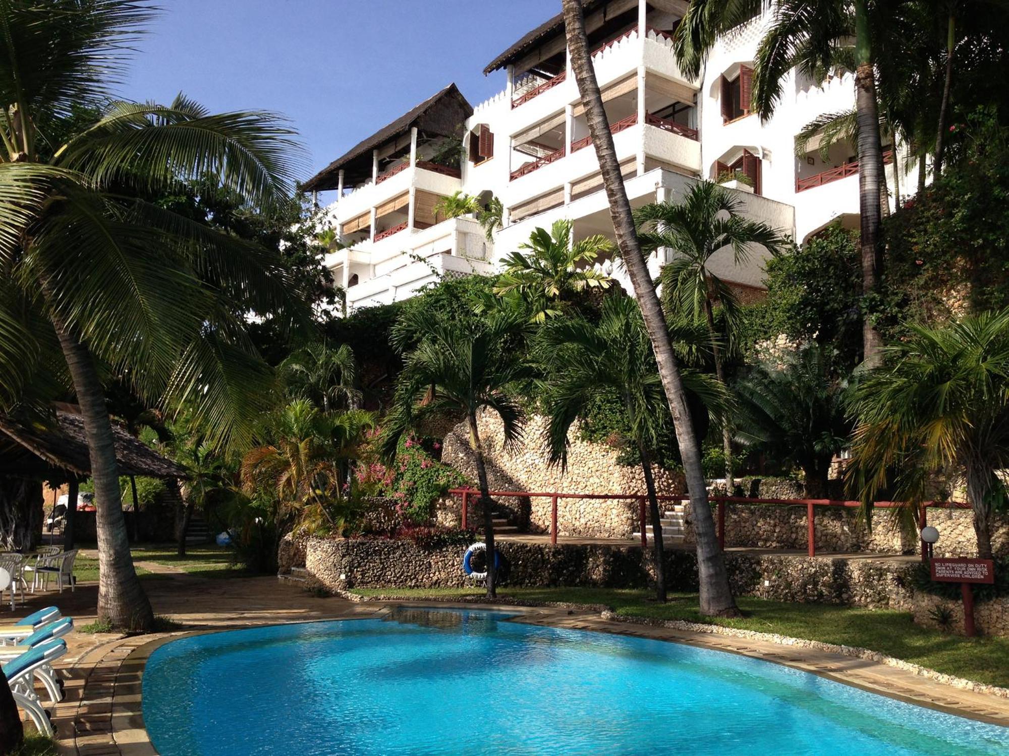 Tamarind Village Hotel Apartments Mombasa Esterno foto